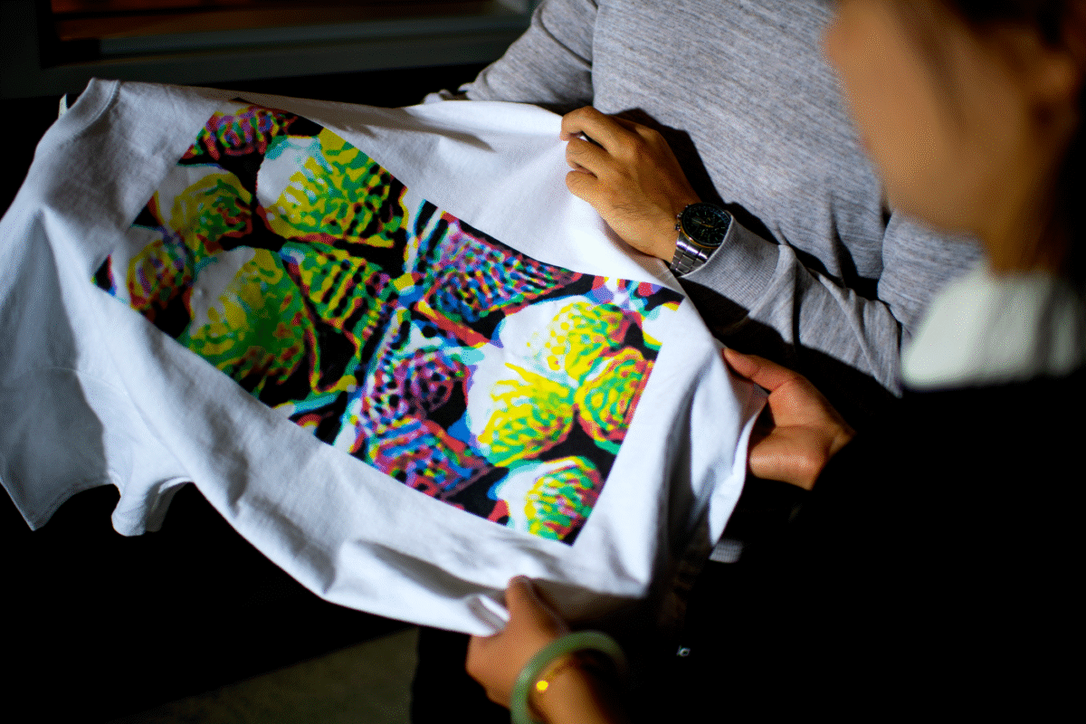 Example prompt builder interface for T-shirt design | Midjourney prompt builder